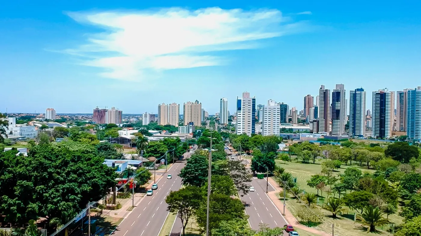 Vista aérea do skyline de Campo Grande MS com torres residenciais exclusivas